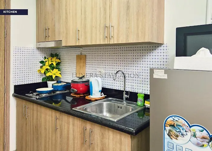 View Staycation Near Mall Of And Airport *